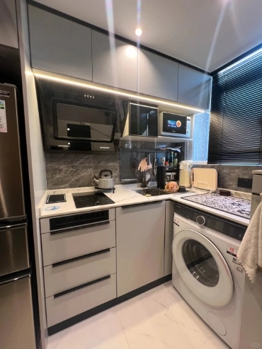 Contemporary Kitchen Interior Design