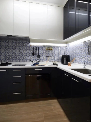 Moisture-proof Kitchen Cabinets