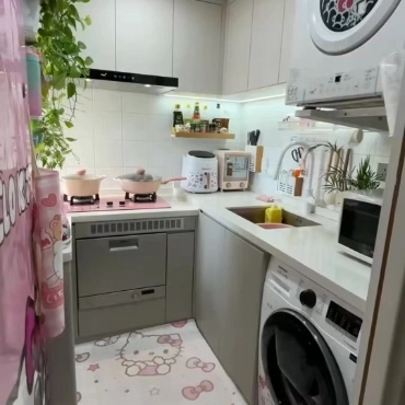 Efficient L-shaped Kitchen Design