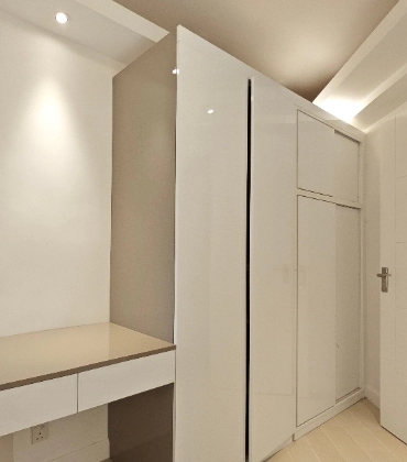 Modern Bespoke Bedroom Wardrobe Design