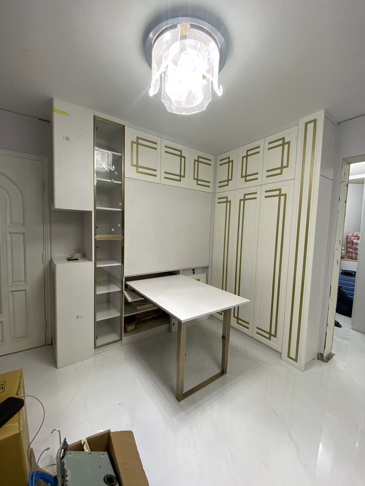 custom-wardrobe-design 9 Kwai Shing East Estate handleless wardrobe with geometric brass lines